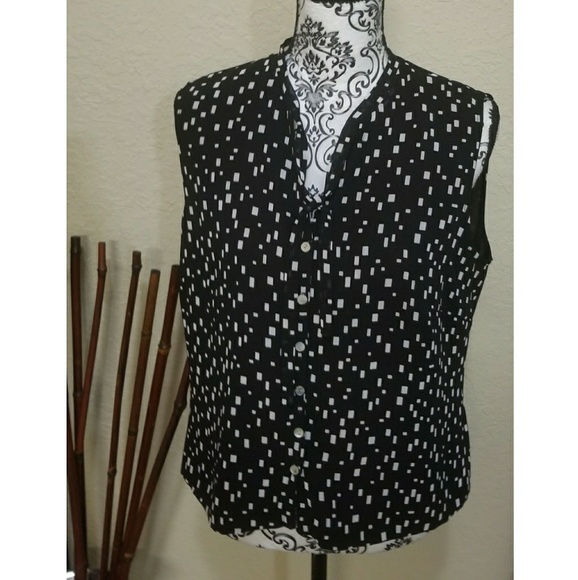 Stephanie Charles Tops - Black and White Button down Sleeveless Top